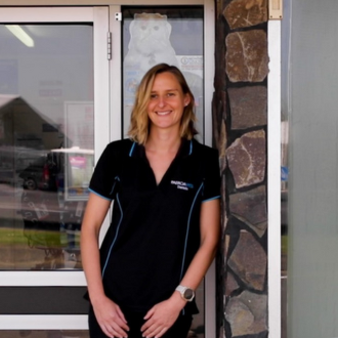 Dr Danielle Thomson BVSc (Dist.)
